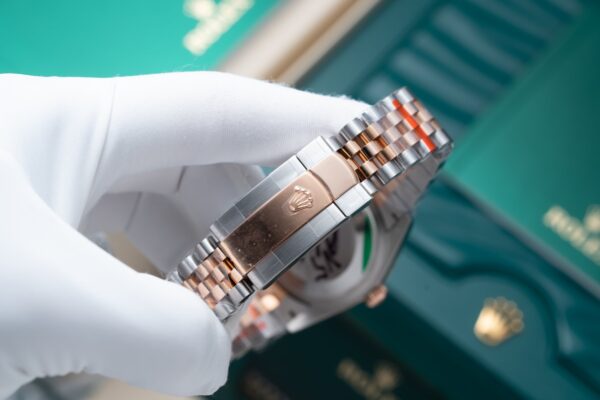 Rolex Datejust 126231 36mm bọc vàng mặt Motif - Hình ảnh 4