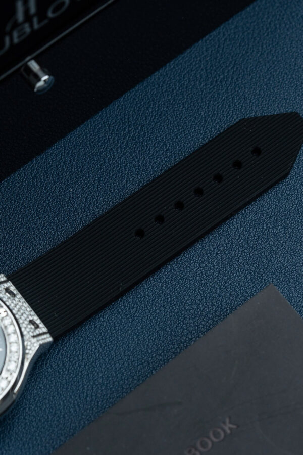 Hublot Classic Fusion 38mm full Moissanite - Hình ảnh 4