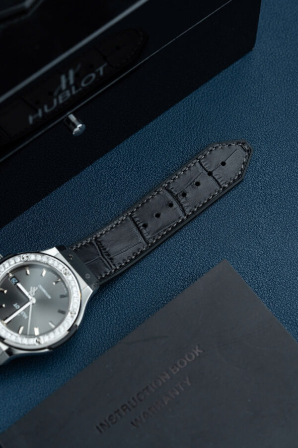Hublot Classic Fusion 38mm niềng Moissanite - Hình ảnh 3